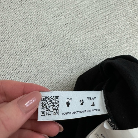 OFF-WHITE Hand OW Logo Skate Tee - Picture 6 of 6